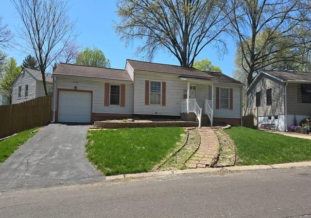 Photo 1 of Single family home for sale at 9332 Cloverhurst Dr, Saint Louis, MO 63123 | MLS# 25027712 | Listing updated on 2025-04-30