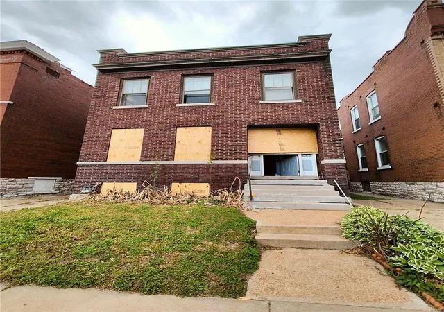 Photo 1 of Single family home for sale at 4219 Louisiana Ave, Saint Louis, MO 63111 | MLS# 25027738 | Listing updated on 2025-04-30