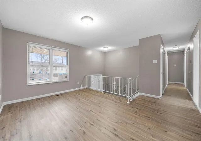 Photo 3 of Single family home for sale at 9533 Winkler Dr, Saint Louis, MO 63136 | MLS# 25027795 | Listing updated on 2025-05-01
