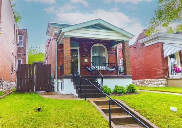 Photo 1 of Single family home for sale at 5424 Odell St, Saint Louis, MO 63139 | MLS# 25027836 | Listing updated on 2025-05-01