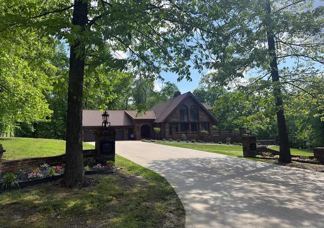 Photo 1 of Single family home for sale at 15012 Bay Hills Dr, Dexter, MO 63841 | MLS# 25027844 | Listing updated on 2025-04-29