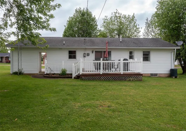 Photo 2 of Single family home for sale at 217 Williams St, Fredericktown, MO 63645 | MLS# 25027850 | Listing updated on 2025-05-03