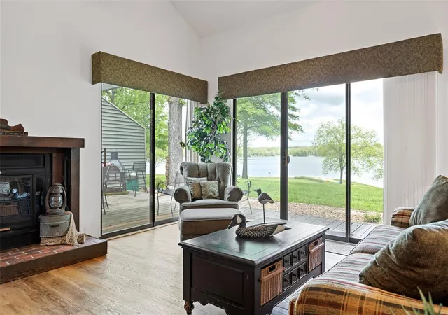 Photo 3 of Townhouse for sale at 45 S Lionshead Dr, Wright City, MO 63390 | MLS# 25028003 | Listing updated on 2025-05-02