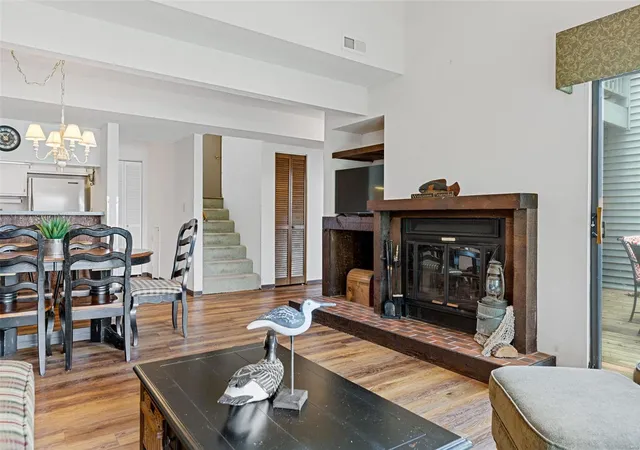 Photo 4 of Townhouse for sale at 45 S Lionshead Dr, Wright City, MO 63390 | MLS# 25028003 | Listing updated on 2025-05-02