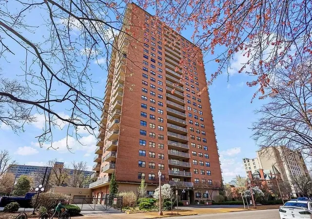 Homes for sale in St. Louis, MO | 4466 W Pine Blvd #22F, St. Louis, MO 63108 | MLS# 25028016