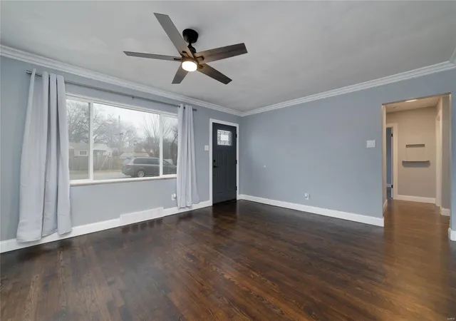 Photo 4 of Single family home for sale at 8452 Braddock Dr, Saint Louis, MO 63132 | MLS# 25028085 | Listing updated on 2025-05-01