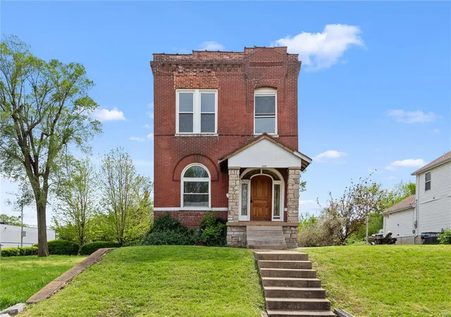 Photo 1 of Single family home for sale at 4212 E Page, Saint Louis, MO 63113 | MLS# 25028126 | Listing updated on 2025-04-30