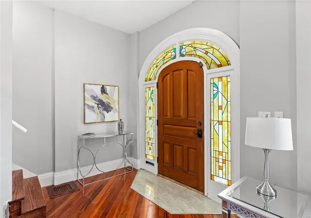 Photo 3 of Single family home for sale at 4212 E Page, Saint Louis, MO 63113 | MLS# 25028126 | Listing updated on 2025-04-30