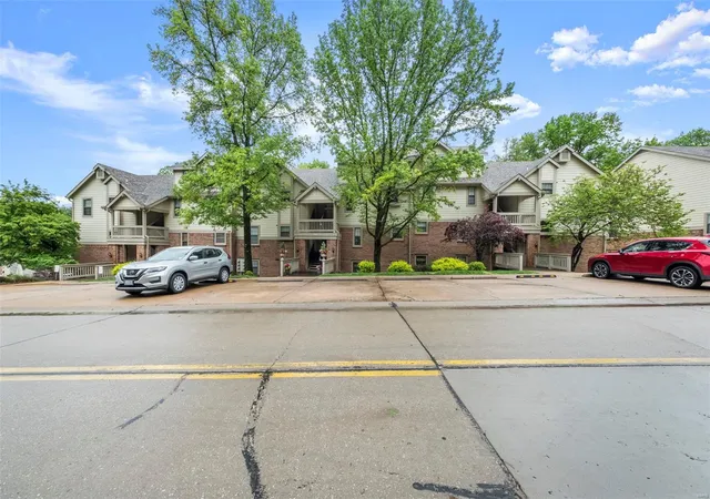 Photo 1 of Condo for sale at 12944 Bryce Cyn Dr, Maryland Heights, MO 63043 | MLS# 25028264 | Listing updated on 2025-05-01