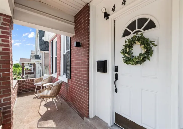 Photo 1 of Single family home for sale at 4472 Delor St, Saint Louis, MO 63116 | MLS# 25028284 | Listing updated on 2025-04-30