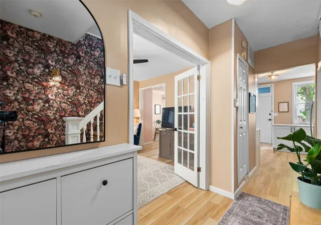 Photo 2 of Single family home for sale at 4472 Delor St, Saint Louis, MO 63116 | MLS# 25028284 | Listing updated on 2025-04-30