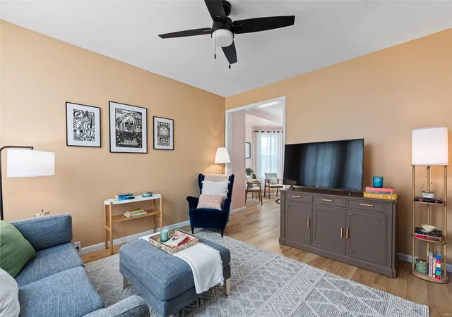 Photo 3 of Single family home for sale at 4472 Delor St, Saint Louis, MO 63116 | MLS# 25028284 | Listing updated on 2025-04-30
