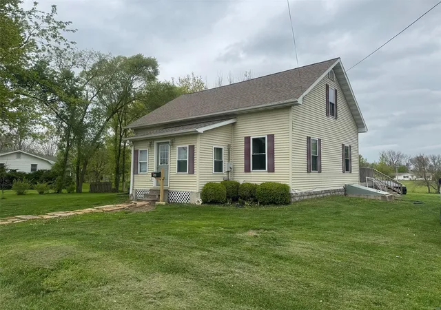Photo 1 of Single family home for sale at 269 Garfield St, Kahoka, MO 63445 | MLS# 25028339 | Listing updated on 2025-05-02