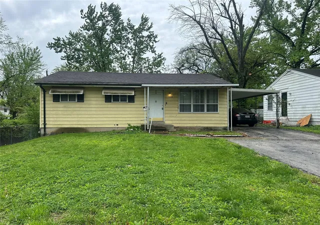 Photo 1 of Single family home for sale at 1244 Cove Ln, Saint Louis, MO 63138 | MLS# 25028400 | Listing updated on 2025-04-30