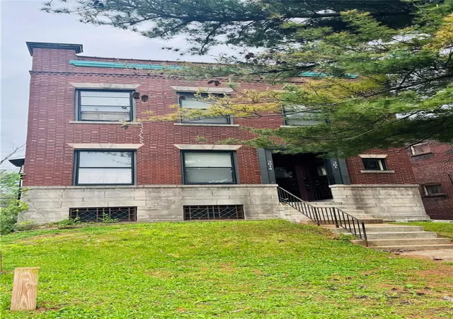Photo 2 of Multi family home for sale at 3614 Alberta St, Saint Louis, MO 63116 | MLS# 25028518 | Listing updated on 2025-05-09