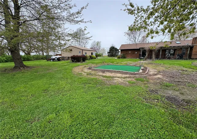 Photo 32 of Single family home for sale at 1104 Summerfield Rd, Saint Jacob, IL 62281 | MLS# 25028595 | Listing updated on 2025-05-01