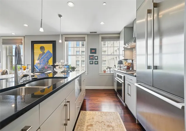 Photo 2 of Condo for sale at 232 N Kingshighway Blvd #1105, Saint Louis, MO 63108 | MLS# 25028605 | Listing updated on 2025-05-09