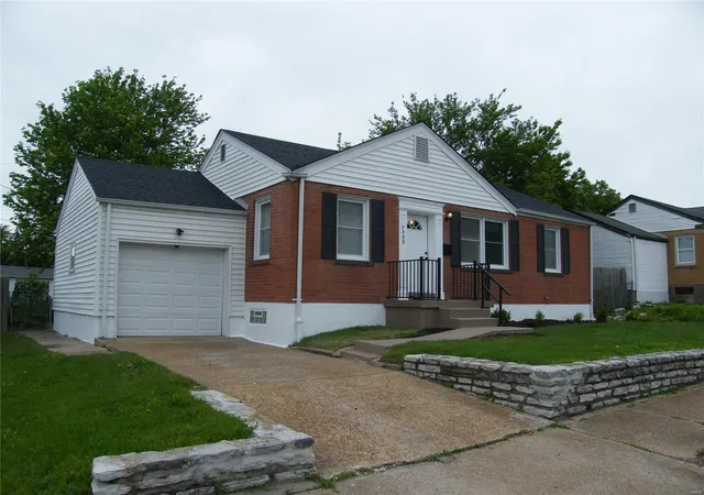 Photo 2 of Single family home for sale at 7409 Morganford Rd, Saint Louis, MO 63116 | MLS# 25028619 | Listing updated on 2025-05-02