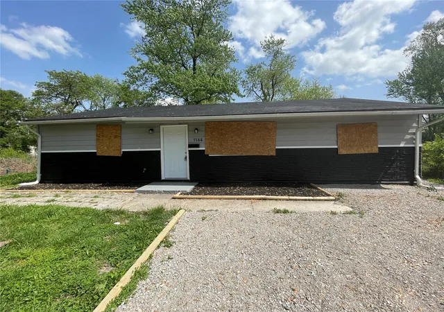 Photo 1 of Sale Pending at 1144 Saint Rose Ln, East Saint Louis, IL 62206 | MLS# 25028633 | Listing updated on 2025-05-01