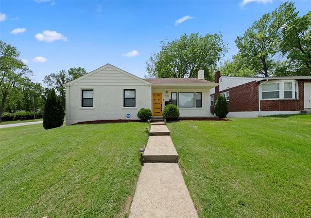 Photo 1 of Single family home for sale at 7602 Wayne Ave, Saint Louis, MO 63130 | MLS# 25028674 | Listing updated on 2025-05-02
