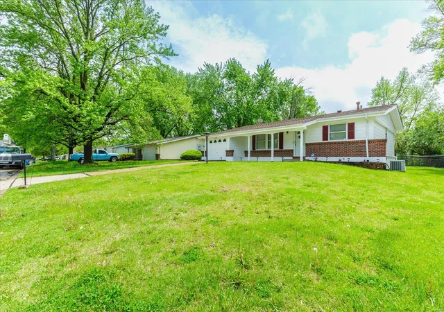 Photo 1 of Single family home for sale at 1338 Petite Dr, Saint Louis, MO 63138 | MLS# 25028676 | Listing updated on 2025-05-02