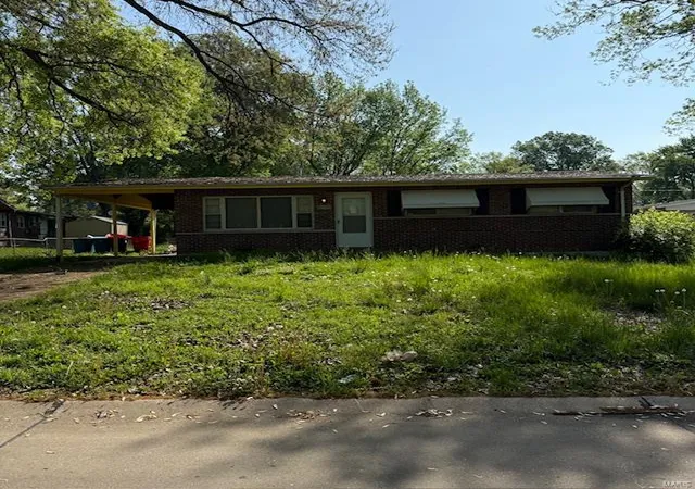 Photo 1 of Single family home for sale at 9732 Glen Owen Dr, Saint Louis, MO 63136 | MLS# 25028683 | Listing updated on 2025-05-01