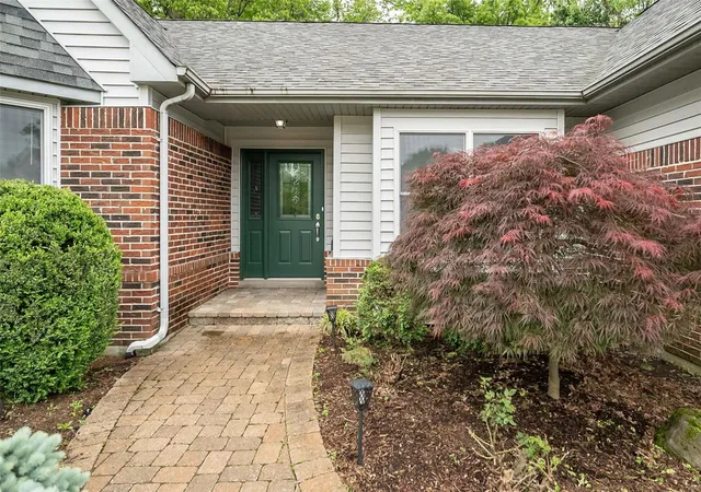 Photo 2 of Single family home for sale at 767 Forder Xing Ct, Saint Louis, MO 63129 | MLS# 25028910 | Listing updated on 2025-05-02