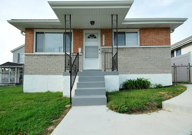 Photo 1 of Single family home for sale at 7051 Lansdowne Ave, Saint Louis, MO 63109 | MLS# 25028939 | Listing updated on 2025-05-02