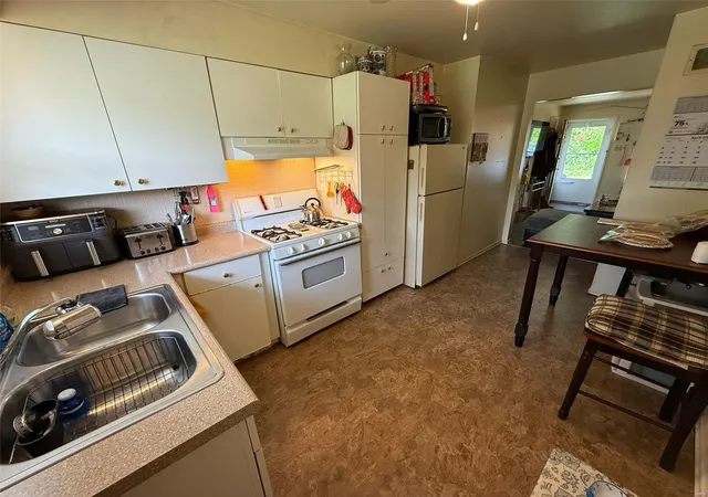 Photo 20 of Multi family home for sale at 3205 Buder Ct, Saint Ann, MO 63074 | MLS# 25029214 | Listing updated on 2025-05-05