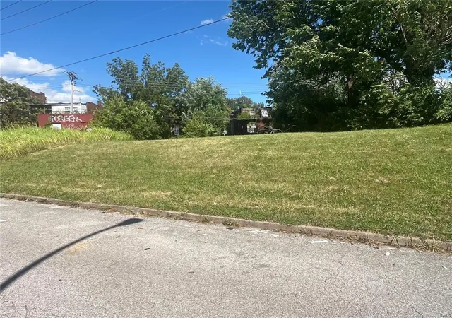 Photo 2 of Land for sale at 4634 Nebraska Ave #40, Saint Louis, MO 63111 | MLS# 25029317 | Listing updated on 2025-05-05