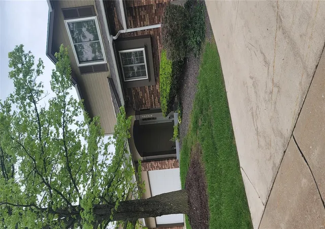 Photo 2 of Condo for sale at 10506 Camden Park Dr, Saint Louis, MO 63135 | MLS# 25029347 | Listing updated on 2025-05-06