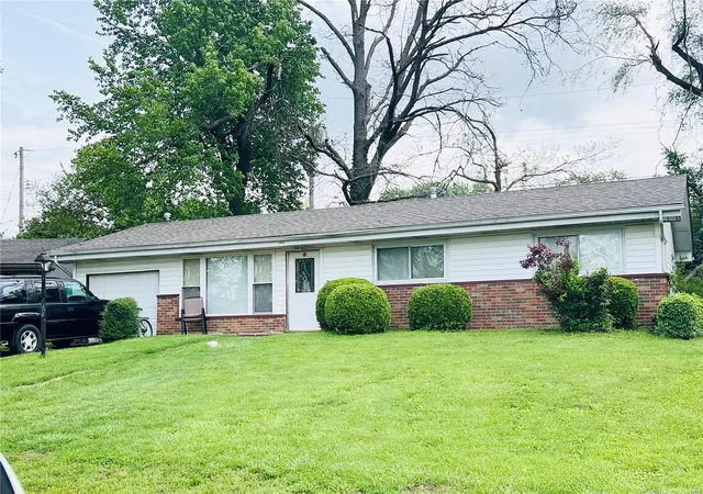 Photo 1 of Single family home for sale at 9446 Dawn Ct, Saint Louis, MO 63136 | MLS# 25029381 | Listing updated on 2025-05-08