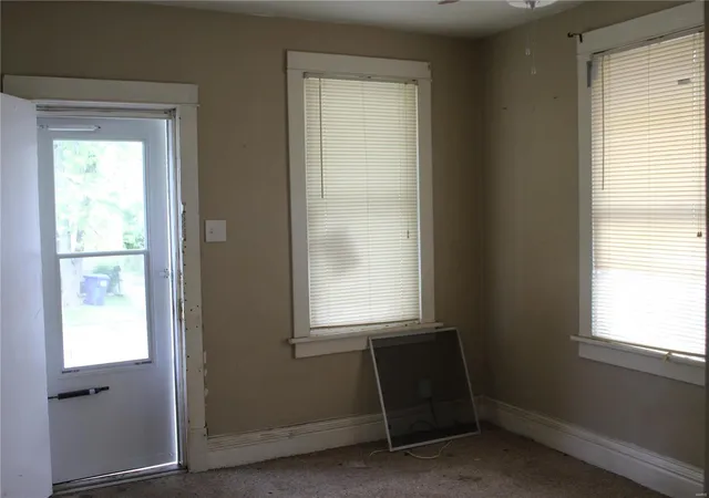 Photo 3 of Single family home for sale at 3329 Dix Ave, Saint Louis, MO 63114 | MLS# 25029408 | Listing updated on 2025-05-05