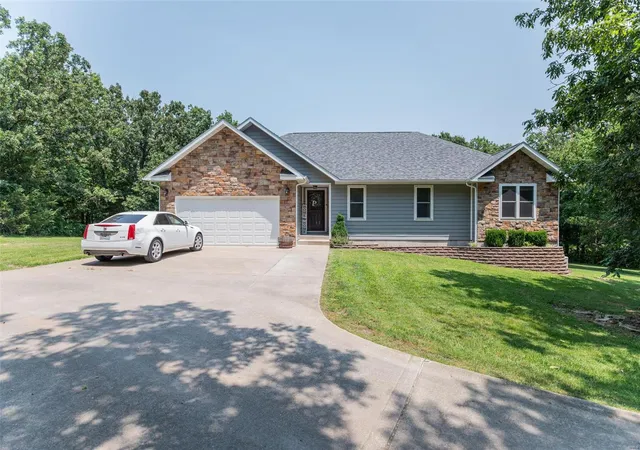 Single family home for sale at 30841 Maries Rd 342, Belle, MO 65013 | MLS# 25029413