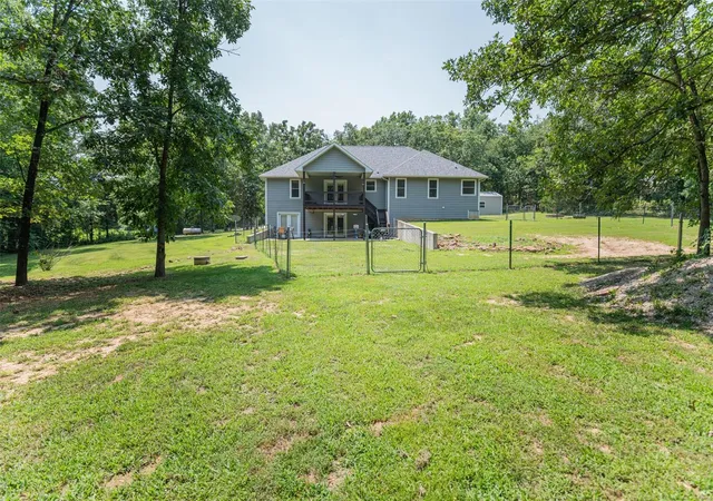 Photo 4 of Single family home for sale at 30841 Maries Rd 342, Belle, MO 65013 | MLS# 25029413 | Listing updated on 2025-05-05