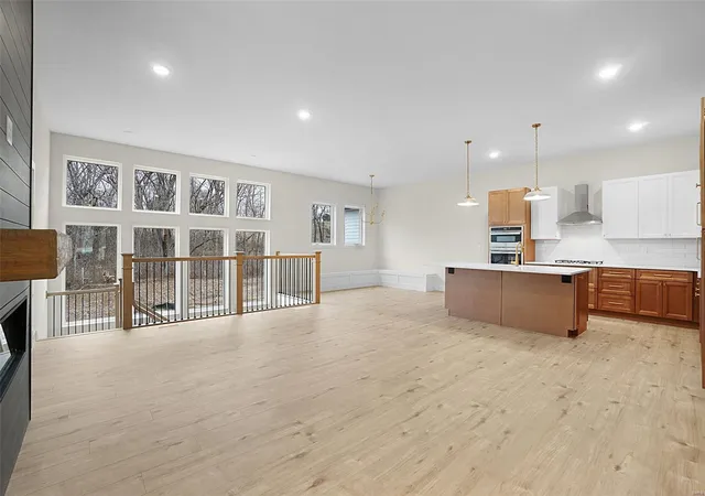 Photo 4 of Single family home for sale at 112 Fiddler's Close Ct #112STB, Washington, MO 63090 | MLS# 25029459 | Listing updated on 2025-05-05