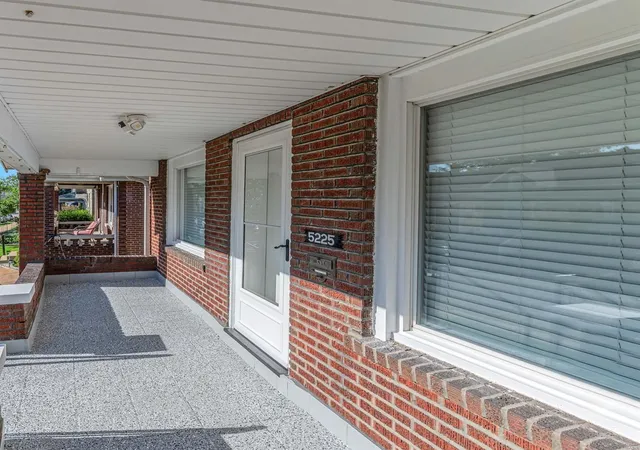 Photo 2 of Single family home for sale at 5225 Quincy St, Saint Louis, MO 63109 | MLS# 25029541 | Listing updated on 2025-05-06