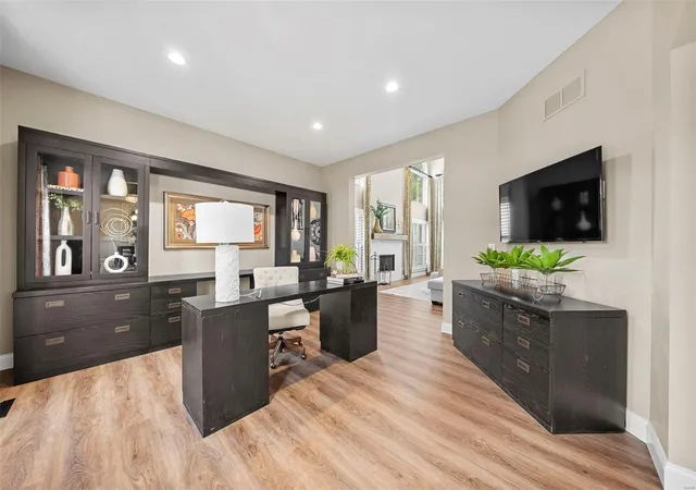 Photo 3 of Single family home for sale at 616 Knollshire Way, O Fallon, MO 63368 | MLS# 25029596 | Listing updated on 2025-05-07