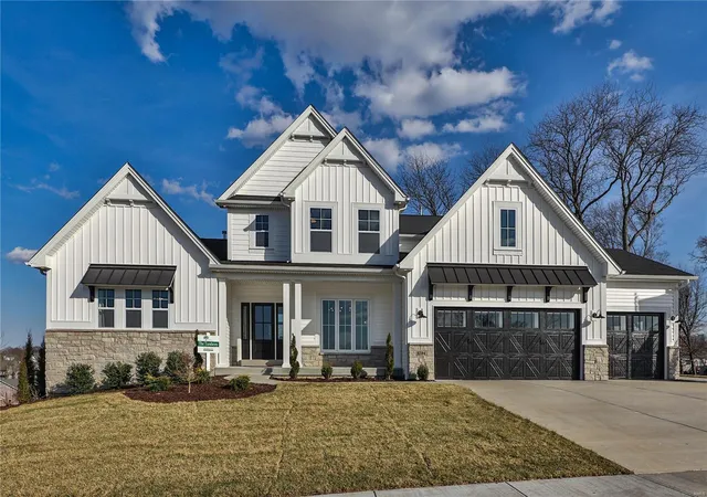 Photo 1 of Single family home for sale at 6724 Preservation Pkwy, Saint Louis, MO 63123 | MLS# 25029645 | Listing updated on 2025-05-06