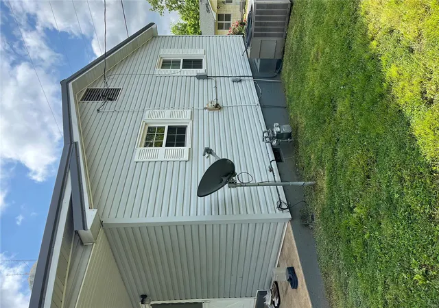 Photo 2 of Single family home for sale at 309 Central Ave, Marble Hill, MO 63764 | MLS# 25029660 | Listing updated on 2025-05-06