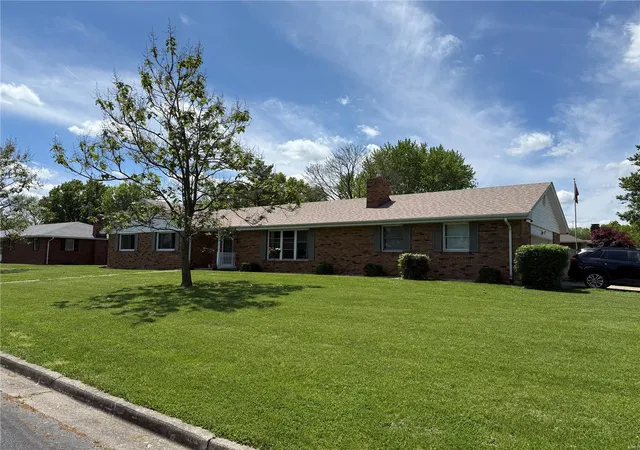 Photo 2 of Single family home for sale at 101 Sharon Dr, Montgomery City, MO 63361 | MLS# 25029664 | Listing updated on 2025-05-06