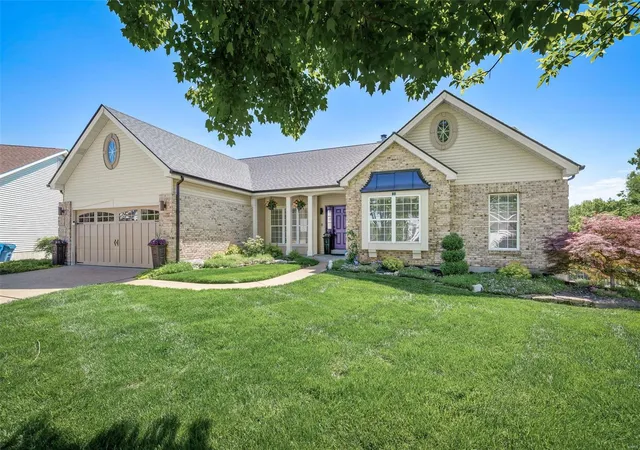 Photo 2 of Single family home for sale at 3504 Cabernet Way Ct, Saint Louis, MO 63129 | MLS# 25029771 | Listing updated on 2025-05-10