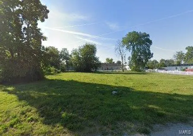 1st image of 724 S 47th St, East Saint Louis, IL 62207 | MLS# 25029774
