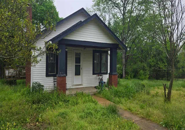 Photo 1 of Single family home for sale at 12658 Dry Crk Rd, De Soto, MO 63020 | MLS# 25029780 | Listing updated on 2025-05-06