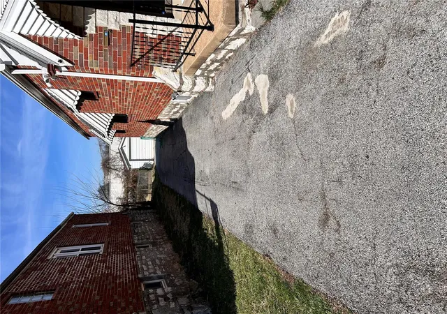 Photo 3 of Single family home for sale at 1225 Orchid Ave, Saint Louis, MO 63147 | MLS# 25029803 | Listing updated on 2025-05-08