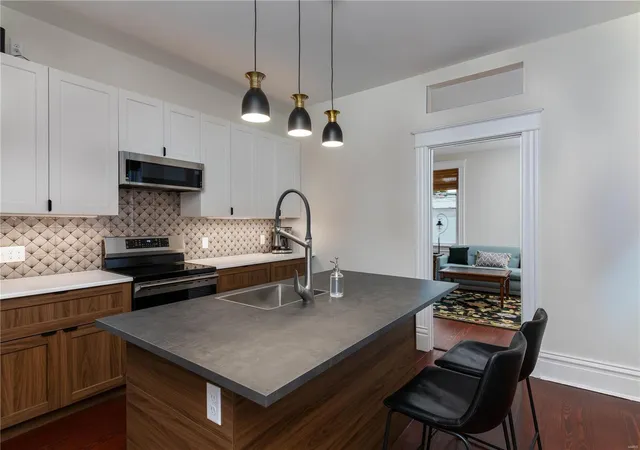 Photo 1 of Single family home for sale at 2911 Brannon Ave, Saint Louis, MO 63139 | MLS# 25029879 | Listing updated on 2025-05-07