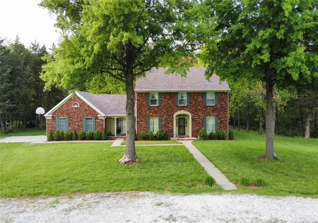 Photo 57 of Single family home for sale at 28166 Hwy 154, Paris, MO 65275 | MLS# 25029888 | Listing updated on 2025-05-07