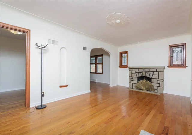 Photo 2 of Single family home for sale at 3943 Prather Ave, Saint Louis, MO 63109 | MLS# 25029900 | Listing updated on 2025-05-08