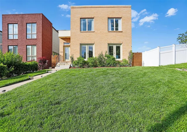1st image of 4333 Delmar Blvd, Saint Louis, MO 63108 | MLS# 25029908