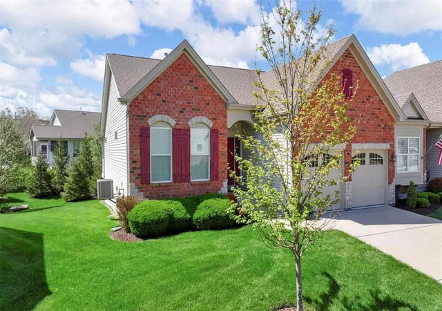 Photo 2 of Condo for sale at 1109 Spruce Forest Dr, Lake Saint Louis, MO 63367 | MLS# 25029941 | Listing updated on 2025-05-08